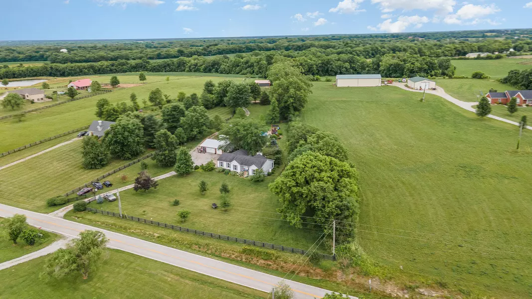 9135 Cropper Road, Pleasureville, KY 40057