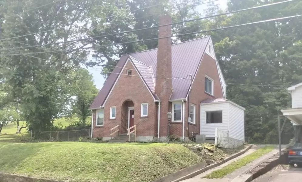 291 Main Street, Irvine, KY 40336