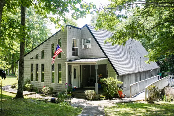 Wellington, KY 40387,176 Pond Circle Road