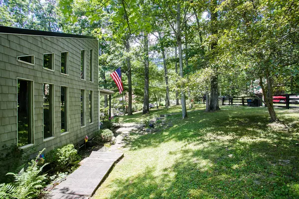 Wellington, KY 40387,176 Pond Circle Road