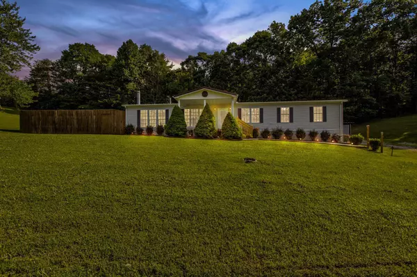 75 Crawford Road, Beattyville, KY 41311