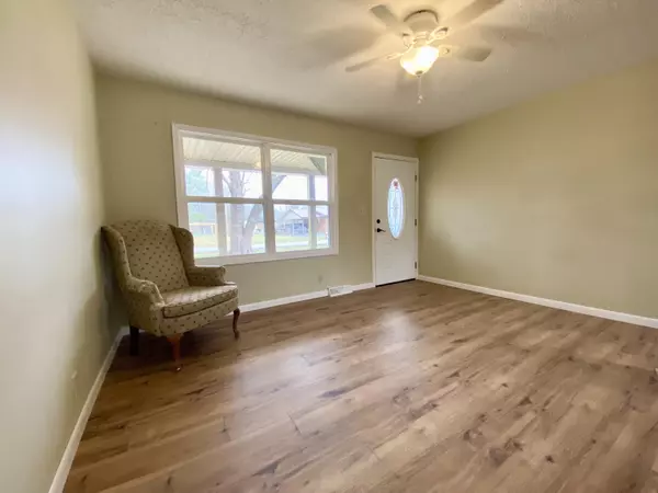 Stanton, KY 40380,211 Airport Road