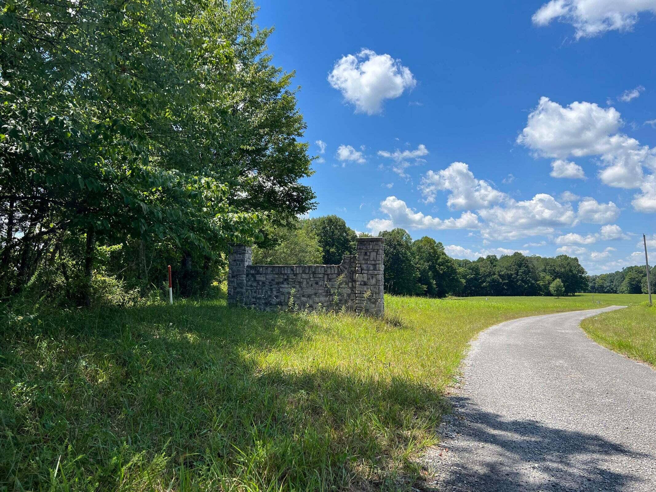 Russell Springs, KY 42642,343 Dockery Road