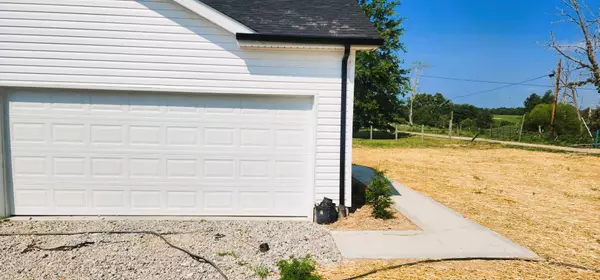 East Bernstadt, KY 40729,135 Watkins Branch RD