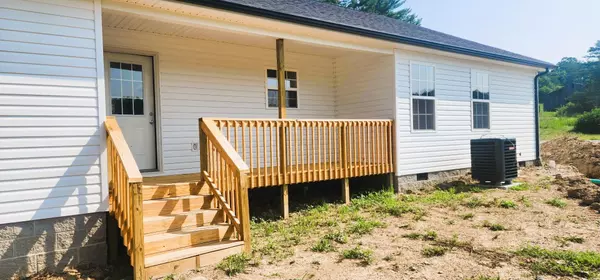 East Bernstadt, KY 40729,135 Watkins Branch RD