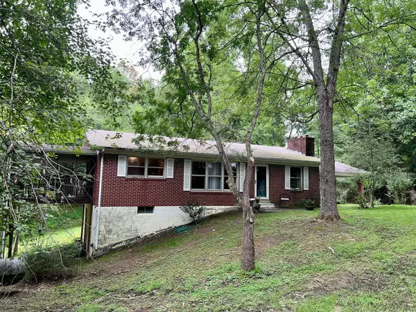 Beattyville, KY 41311,1653 Abner Flat Road