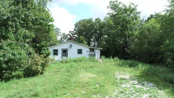 Irvine, KY 40336,2770 Spout Springs Road