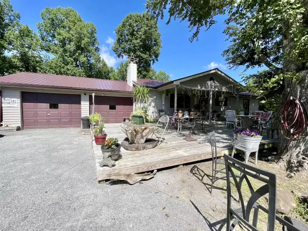 Stearns, KY 42647,630 Justus Mine Road