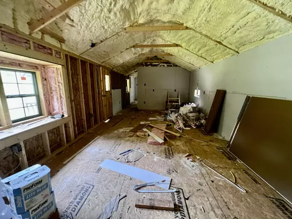 Stanton, KY 40380,261 Darrell Randall Road