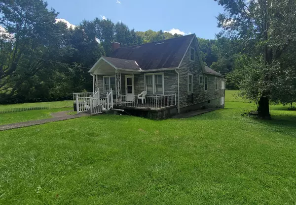 Mckee, KY 40447,393 Main Street