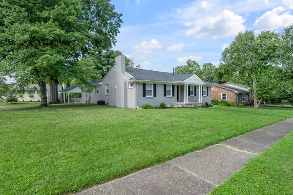 Lexington, KY 40517,3516 Arden Place