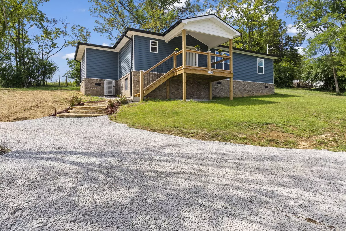 Winchester, KY 40391,1291 Muddy Creek Road