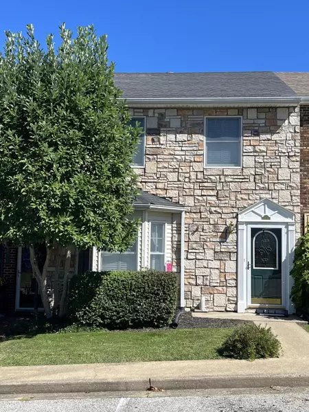 2119 Buckingham, Maysville, KY 41056