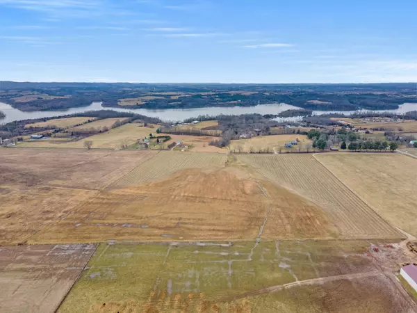 Crab Orchard, KY 40419,214 William Whitley Road