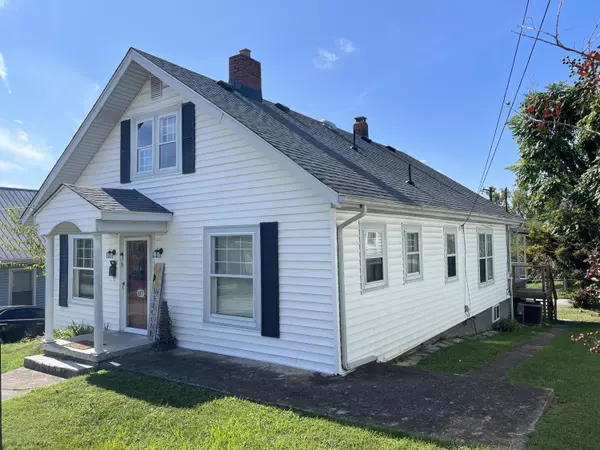 Irvine, KY 40336,117 Stevens Avenue