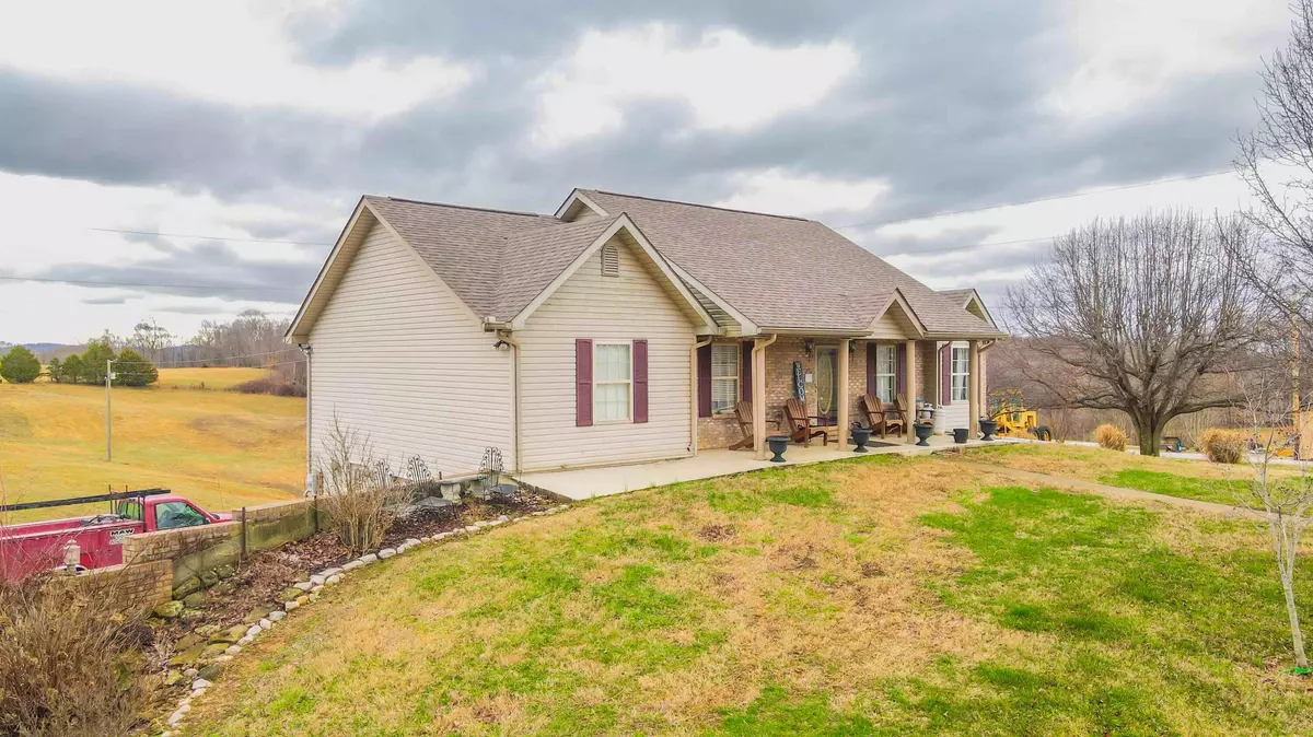 Nancy, KY 42544,210 Della Winchester Road