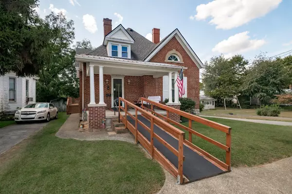 413 Chestnut Street, Georgetown, KY 40324