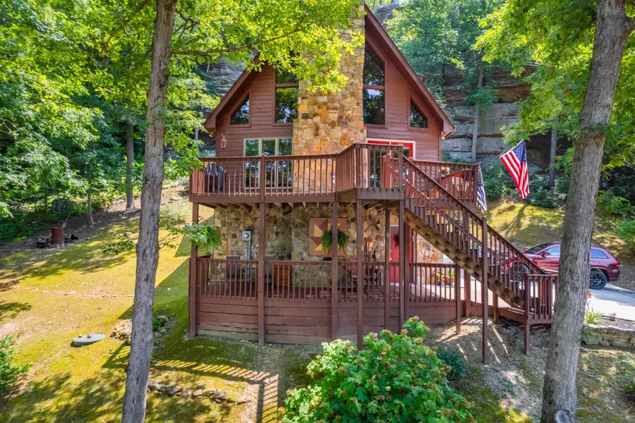 1014 Cliffs Edge Road, East Bernstadt, KY 40729