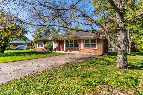 Irvine, KY 40336,205 Scott Court