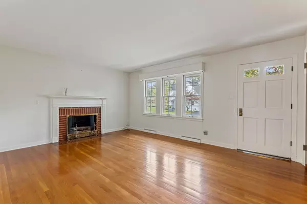 Midway, KY 40347,208 W Stephens Street