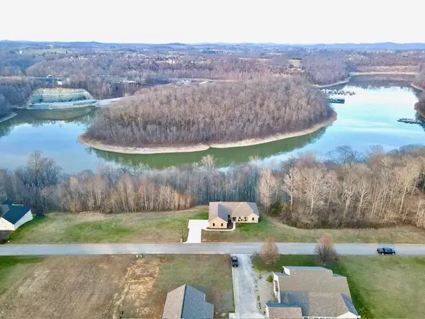 670 Knoll Lane, Nancy, KY 42544