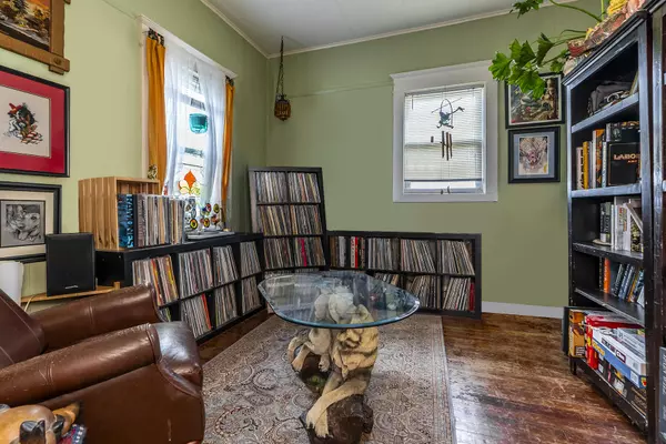 Lexington, KY 40505,121 Locust Avenue