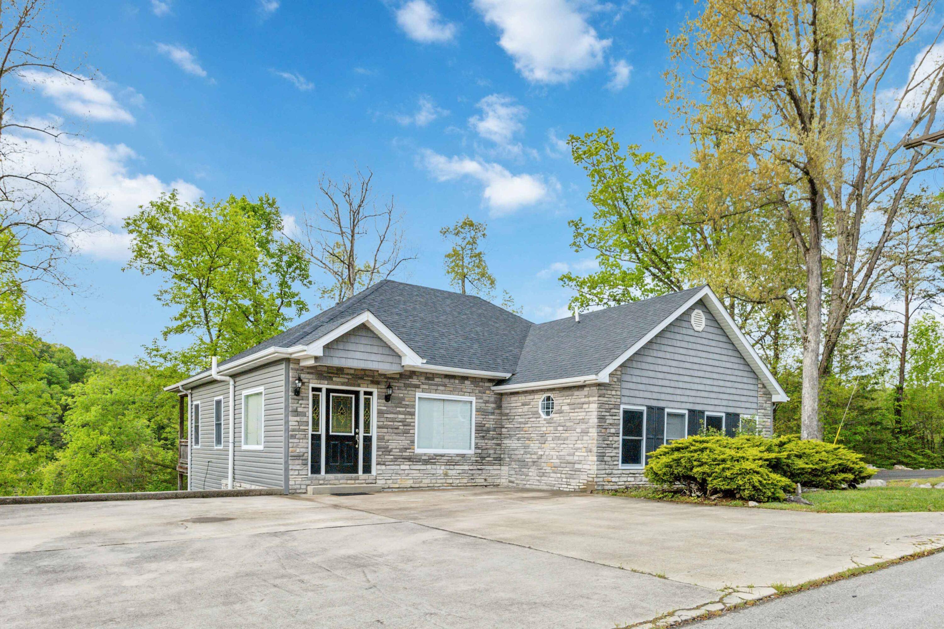 Burnside, KY 42519,2324 Roberts Bend Road
