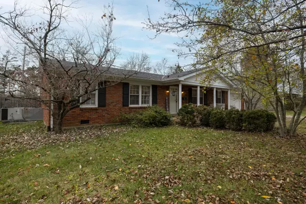 Frankfort, KY 40601,224 Tinderwood Drive