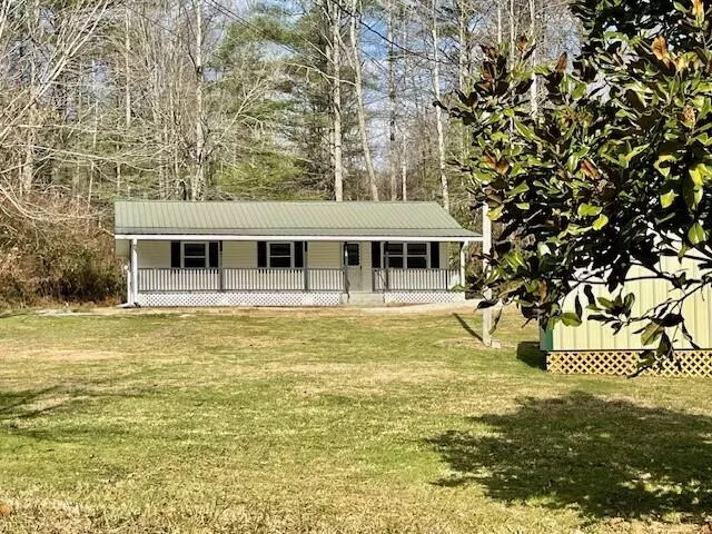 772 Sandy Ridge Road, Campton, KY 41301