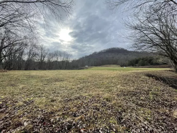 Irvine, KY 40336,99999 Murphy Ford Road