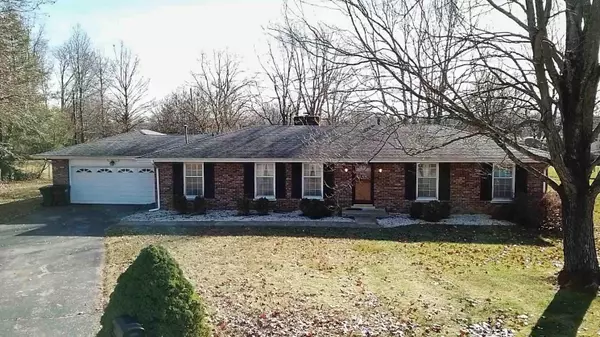 205 Boxwood Court, Versailles, KY 40383