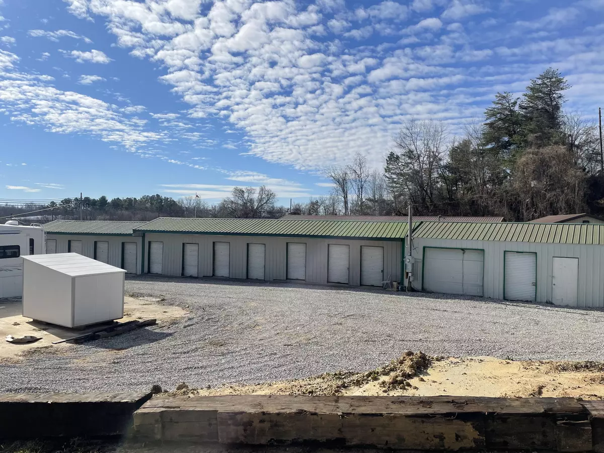 Stearns, KY 42647,2530 S Hwy 1651