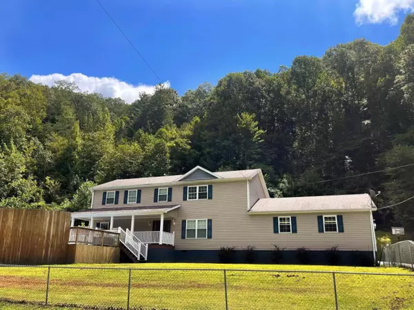 3780 River Front Road, Lovely, KY 41231