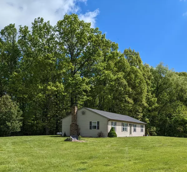 256 Deerfield Lane, Yosemite, KY 42566