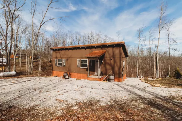 4523 Amos Ridge Road, Frenchburg, KY 40322