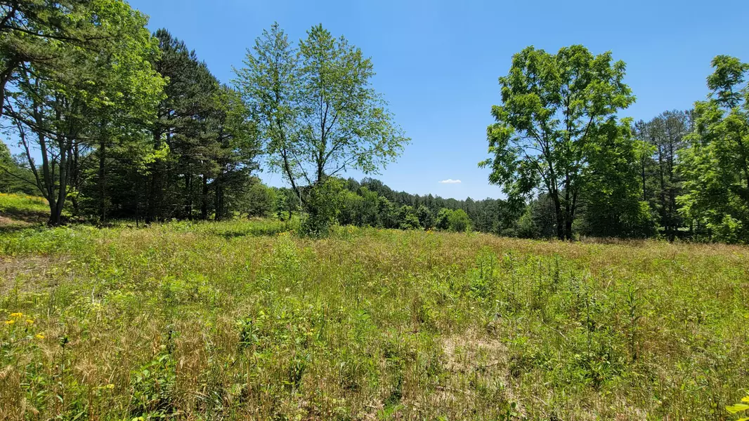 3301 Hazel Patch Road, East Bernstadt, KY 40729