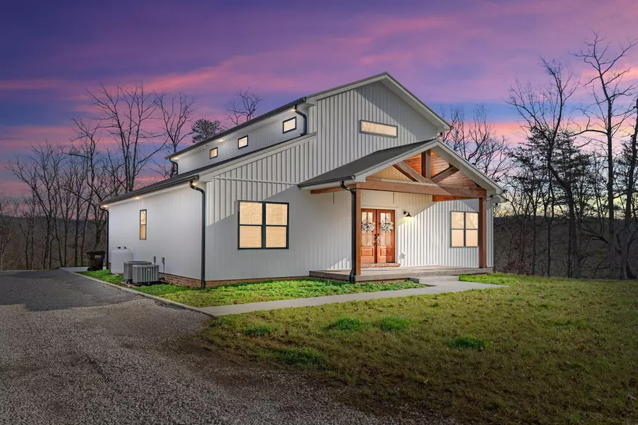 599 Woodland Estates, Irvine, KY 40336