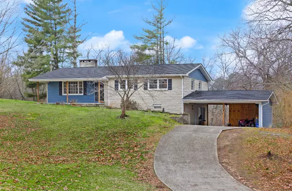 Stearns, KY 42647,71 Heath and Chestnut Road