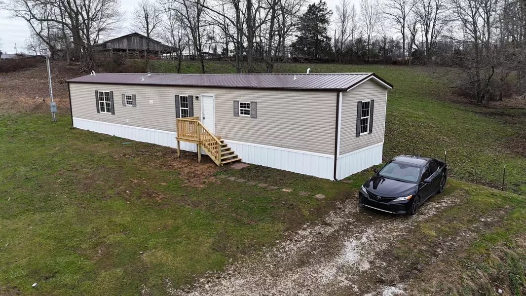 2786 KY 2027 Road, Campton, KY 41301