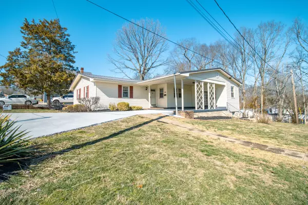 Paris, KY 40361,382 Massie Avenue