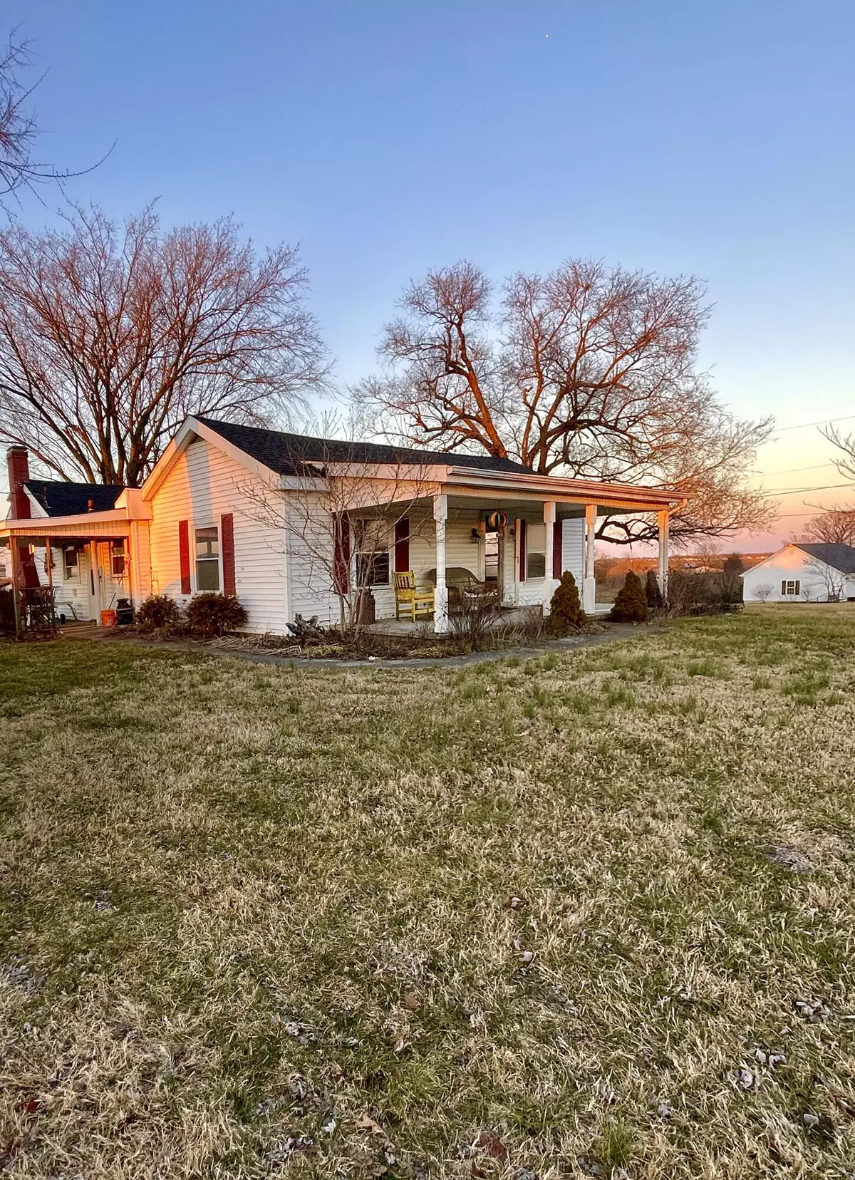 Harrodsburg, KY 40330,2378 Mackville Road