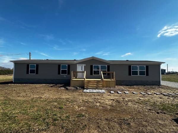 98 Turkey Loop, East Bernstadt, KY 40729