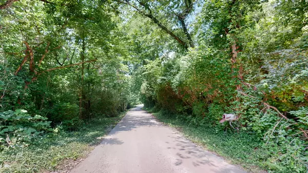 Lexington, KY 40515,8827 Beach Road