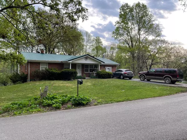 1006 Short Hollow Road, Beattyville, KY 41311