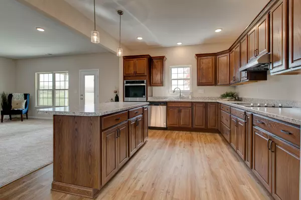 215 Ashton Oak Way Winchester, KY 40391