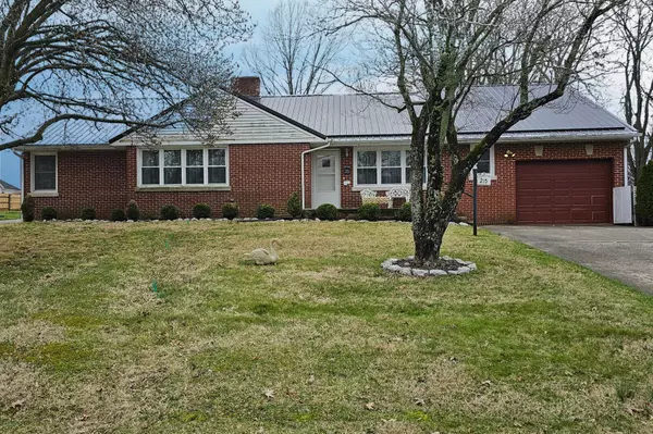 215 Battle Grove Avenue, Cynthiana, KY 41031