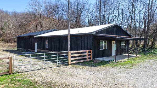 13957 KY-70,  Yosemite,  KY 42566