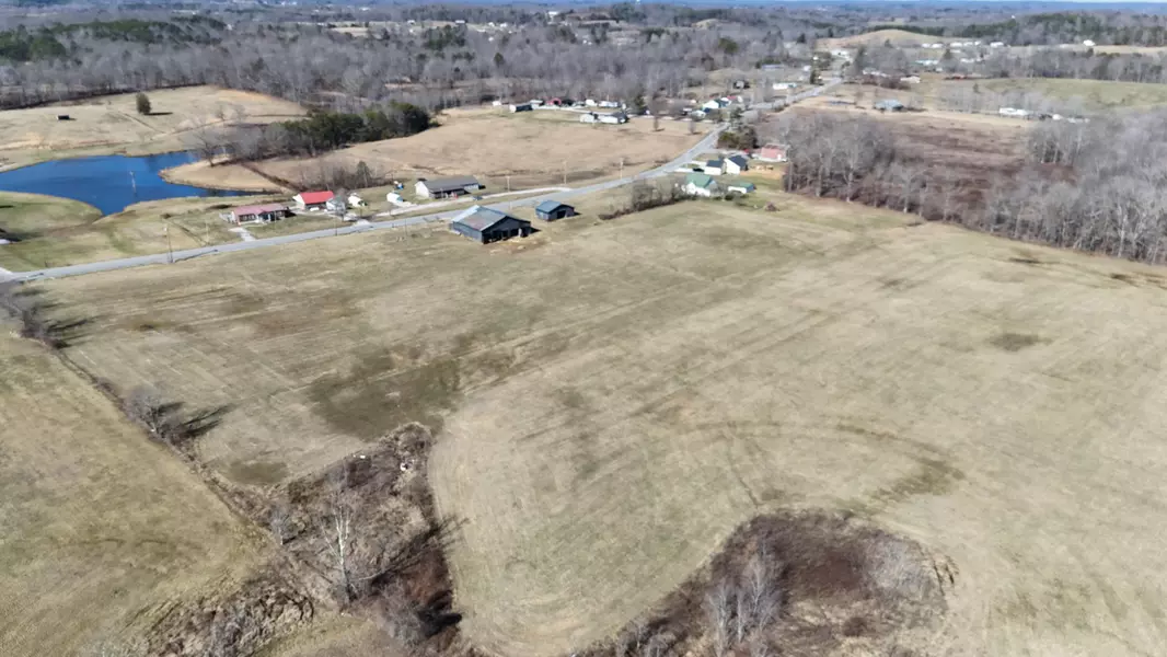 9999 KY-490, East Bernstadt, KY 40729