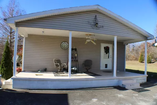 Williamsburg, KY 40769,160 Old Maple Creek Road