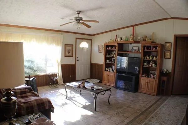 Williamsburg, KY 40769,160 Old Maple Creek Road